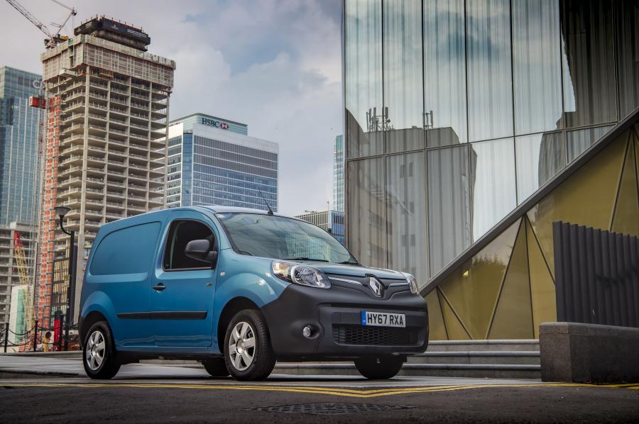  Renault Kangoo Van Z.E. 33 2017 года  (UK) (фото 6 из 44)